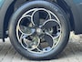 Alfa Romeo Junior Elettrica 54 kWh | ACCU 97% | AppleCarPlay/Android | Climate control | Parkeersensoren | 18'' LM velgen
