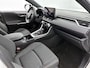 Toyota RAV4 2.5 Plug-in Hybrid AWD Business Plus | BTW Voertuig | Stoelverwarming | Parkeersensoren voor+achter | Elektrische achterklep | Draadloze telefoonlader | Apple CarPlay/Android Auto | Achteruitrijcamera |