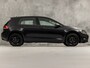 Volkswagen Golf 1.0 TSI Sportline (APPLE CARPLAY, GROOT NAVI, CLIMATE, PARKEERSENSOREN, LM VELGEN, SPORTSTOELEN, CRUISE, NIEUWE APK, NIEUWSTAAT)