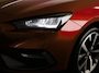 SEAT Leon 1.4 TSI eHybrid PHEV FR Business Intense 204 pk | Private lease € 619,- per mnd | Navigatie | Panoramadak | Trekhaak (wegklapbaar) | Parkeersensoren achter | Stoelverwarming |