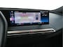 BMW iX xDrive40 High Executive 77 kWh [ 3-Fase 11kW ] {SOH-99%} (INCL-BTW) *PANO | LEATHER | TOPVIEW | FULL-LED | MEMORY-PACK | HARMAN/KARDON | BLINDSPOT | WIDESCREEN-COCKPIT | HEATED-COMFORTSEATS | DAB |  HEAD-UP | SOFTCLOSE | AMBIENTLIGHT | TOWBAR | 22"