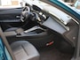 Peugeot 408 Allure Avantage Plug-in Hybrid 225 pk Automaat | AGR-stoel | Navigatie | Achteruitrijcamera | Stoelverwarming | Apple Carplay/ Android auto