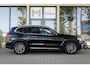 BMW X3 xDrive30e Aut. | High Executive | X-Line | Sportstoelen | 19" LM Velgen | Head-Up Display | Trekhaak | Achteruitrijcamera | Keyless | HIFI |