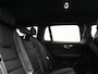 Volvo V60 T6 Twin Engine AWD R-Design 340pk Dealer O.H. | Adaptive Cruise | Camera | Harman / Kardon | Lederen Sportstoelen Memory & Verwarmd | Keyless | Blis | Apple Carplay | Navigatie | DAB | 19"L.M | Plug In Hybrid |