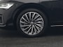 Skoda Superb Combi 1.5 TSI Laurin & Klement PHEV 204pk Dealer O.H. | Trekhaak Af Fabriek | Head Up | Adaptive Cruise | 360 Camera | Lederen Comfortzetels Massage & Ventilatie & Memory | Canton Audio | Stuur & Stoelen Verwarmd | Keyless | Blis | Plug In Hybrid |
