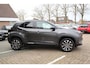 Toyota Yaris Cross HYBRID 115 FIRST EDITION PARK.SENSOREN STOEL-STUUR & RUITEN WISSER VERWARMING KEYLESS