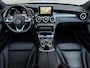 Mercedes-Benz C-klasse 180 Ambition | AMG-pakket | Panoramadak | Navigatie | Cruise control | Dealer onderhouden! |