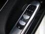 Mercedes-Benz C-klasse 200 Launch Edition Luxury Line | Distronic | Getint glas | Stoelverwarming |
