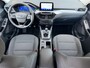 Ford Kuga 1.5 EcoBoost Titanium | Dealer onderhouden | 1800 kg trekgewicht | Winter pack | Parkeersensoren voor en achter | Achteruitrijcamera | Navigatie | Apple carplay & Android auto | Trekhaak | 18" lichtmetalen velgen | Draadloos opladen mobiel | Privacy glas |