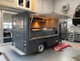Peugeot J7 FOODTRUCK Volledig gerestaureerd/gereviseerd Benzine