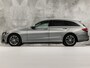 Mercedes-Benz C-klasse 180 Sport Automaat (NAVIGATIE, LEDER, CAMERA, STOELVERWARMING, SPORTSTOELEN, GETINT GLAS, ELEKTISCHE ACHTERKLEP, TREKHAAK, NIEUWE APK, NIEUWSTAAT)
