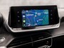 Peugeot 2008 1.2 PureTech Allure Sport 131Pk Automaat (APPLE CARPLAY, GROOT NAVI, 360 CAMERA, STOELVERWARMING, KEYLESS, SPORTSTOELEN, GETINT GLAS, CRUISE, NIEUWSTAAT)