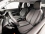 Peugeot 2008 1.2 PureTech Allure Sport 131Pk Automaat (APPLE CARPLAY, GROOT NAVI, 360 CAMERA, STOELVERWARMING, KEYLESS, SPORTSTOELEN, GETINT GLAS, CRUISE, NIEUWSTAAT)