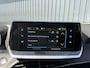 Peugeot e-2008 EV Active Pack 50 kWh Apple Carplay | Android Auto | Parkeersensoren | Cruise Control | Climate Control | SOH 98,7%