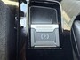 Peugeot e-2008 EV Active Pack 50 kWh Apple Carplay | Android Auto | Parkeersensoren | Cruise Control | Climate Control | SOH 98,7%