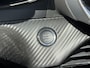 Peugeot e-2008 EV Active Pack 50 kWh Apple Carplay | Android Auto | Parkeersensoren | Cruise Control | Climate Control | SOH 98,7%