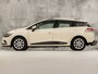 Renault Clio Estate 0.9 TCe Intens (NAVIGATIE, CLIMATE, LEDER, TREKHAAK, SPORTSTOELEN, PARKEERSENSOREN, CRUISE, NIEUWSTAAT)