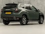 Dacia Duster 1.3 TCe 150 Journey 150Pk Automaat (APPLE CARPLAY, GROOT NAVI, CLIMATE, CAMERA, SPORTSTOELEN, TREKHAAK, GETINT GLAS, CRUISE, NIEUWSTAAT)