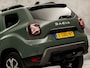 Dacia Duster 1.3 TCe 150 Journey 150Pk Automaat (APPLE CARPLAY, GROOT NAVI, CLIMATE, CAMERA, SPORTSTOELEN, TREKHAAK, GETINT GLAS, CRUISE, NIEUWSTAAT)