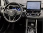 Toyota Corolla Cross 2.0 High Power Hybrid Sport 197Pk Automaat (VIRTUAL COCKPIT, APPLE CARPLAY, CAMERA, LEDER, SPORTSTOELEN, KEYLESS, ADAPTIVE CRUISE, NIEUWSTAAT)