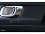 Volvo XC40 1.5 T5 Twin Engine Inscription | Zwenkbare trekhaak | Adaptieve cruise | Blis | Memory |