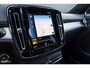 Volvo XC40 1.5 T5 Twin Engine Inscription | Zwenkbare trekhaak | Adaptieve cruise | Blis | Memory |