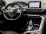 Peugeot 5008 1.2 PureTech Sport 7 Persoons Automaat (APPLE CARPLAY, GROOT NAVI, 360 CAMERA, GETINT GLAS, SPORTSTOELEN, CRUISE, LANE ASSIST, NIEUWE APK, NIEUWSTAAT)