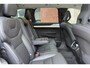 Volvo EX90 Twin Motor Performance Ultra 7p. 106 kWh | Elektrochromatisch panoramadak | Bowers & Wilkins | Geventileerde voorstoelen | Massagefunctie op de voorstoelen | 22 inch. lichtmetalen velgen | Gelamineerde zijruiten | Extra getint glas | 360 graden camera | Head up display | Stoel-/ stuurwielverwarming | Verwarmde achterbank | Park pilot assist