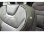 Volvo EX90 Twin Motor Performance Ultra 7p. 106 kWh | Elektrochromatisch panoramadak | Bowers & Wilkins | Geventileerde voorstoelen | Massagefunctie op de voorstoelen | 22 inch. lichtmetalen velgen | Gelamineerde zijruiten | Extra getint glas | 360 graden camera | Head up display | Stoel-/ stuurwielverwarming | Verwarmde achterbank | Park pilot assist