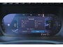 Volvo XC90 T8 Recharge AWD Ultra Dark - Luchtvering - Panorama/schuifdak - IntelliSafe Assist & Surround - 360º Camera - Bowers & Wilkins audio - Adaptieve LED koplampen - Verwarmde voorstoelen, stuur & achterbank - Parkeersensoren voor & achter - Elektr. bedienb. voorstoelen met geheugen - Geventileerde voorstoelen - Head up display - Draadloze tel. lader - Inklapbare trekhaak - 21' LMV