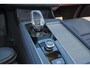 Volvo XC90 T8 Recharge AWD Ultra Dark - Luchtvering - Panorama/schuifdak - IntelliSafe Assist & Surround - 360º Camera - Bowers & Wilkins audio - Adaptieve LED koplampen - Verwarmde voorstoelen, stuur & achterbank - Parkeersensoren voor & achter - Elektr. bedienb. voorstoelen met geheugen - Geventileerde voorstoelen - Head up display - Draadloze tel. lader - Inklapbare trekhaak - 21' LMV