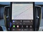 Volvo XC90 T8 Recharge AWD Ultra Dark - Luchtvering - Panorama/schuifdak - IntelliSafe Assist & Surround - 360º Camera - Bowers & Wilkins audio - Adaptieve LED koplampen - Verwarmde voorstoelen, stuur & achterbank - Parkeersensoren voor & achter - Elektr. bedienb. voorstoelen met geheugen - Geventileerde voorstoelen - Head up display - Draadloze tel. lader - Inklapbare trekhaak - 21' LMV