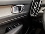 Volvo XC40 1.5 T5 Recharge Inscription 262PK Automaat (APPLE CARPLAY, GROOT NAVI, LEDER, CAMERA, STUUR/STOELVERWARMING, SPORTSTOELEN, TREKHAAK, KEYLESS, NIEUWE APK, NIEUWSTAAT)