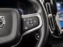 Volvo XC40 1.5 T5 Recharge Inscription 262PK Automaat (APPLE CARPLAY, GROOT NAVI, LEDER, CAMERA, STUUR/STOELVERWARMING, SPORTSTOELEN, TREKHAAK, KEYLESS, NIEUWE APK, NIEUWSTAAT)