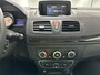 Renault Megane Estate 1.4 TCe Parisienne//CRUISECLIMA/NAVI/TREKHAAK AFNEEMBAAR/PARKEERSENSOR VOOR EN ACHTER/