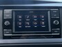 Volkswagen Transporter 2.0 TDI L2H1 28 Highline | Trekhaak | Sidebars | Parkeersensoren achter | Cruise Control