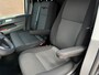 Volkswagen Transporter 2.0 TDI L2H1 28 Highline | Trekhaak | Sidebars | Parkeersensoren achter | Cruise Control