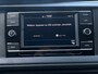 Volkswagen Transporter 2.0 TDI L2H1 28 Highline | Trekhaak | Sidebars | Parkeersensoren achter | Cruise Control