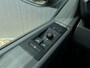 Volkswagen Transporter 2.0 TDI L2H1 28 Highline | Trekhaak | Sidebars | Parkeersensoren achter | Cruise Control