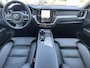 Volvo XC60 2.0 T6 350 pk Plug-in hybrid AWD Bright Long Range Trekhaak Panoramadak Navigatie ACC Google Elektrische Comfort Stoelen Carplay Stoelverwarming Stuurverwarming Pilot Assist Extra Getint Glas NL Auto 1e Eigenaar Plug In Hybride