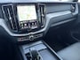 Volvo XC60 2.0 T6 350 pk Plug-in hybrid AWD Bright Long Range Trekhaak Panoramadak Navigatie ACC Google Elektrische Comfort Stoelen Carplay Stoelverwarming Stuurverwarming Pilot Assist Extra Getint Glas NL Auto 1e Eigenaar Plug In Hybride