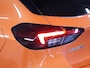 Opel Corsa-e Ultimate 50kWh 136PK | 1ste eigenaar | AppleCarplay/AndroidAuto | ACCU 95% | Glazen dak | LEER/Alcantara | Camera | Navigatie | matrixLED | Stuur/stoelverwarming | AUTOMAAT | Parkeersensoren | Two-Tone | Warmtepomp |Keyless | Isofix | Privacy Glass | Trekhaak |