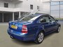 Skoda Superb 1.8 T Business Edition AUT PSENSOR TREKHAAK CRUISE 2 X SLEUTELS
