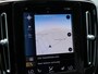 Volvo XC40 2.0 B4 Inscription | Stoel en stuurverwarming | Wegklapbare trekhaak | Elektrische kofferbakklep | Achteruitrijcamera | Lederen interieur |