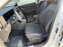 Hyundai Kona 1.6 GDI HEV Comfort Plus / €4.000,- Voordeel / Elektrische Achterklep / Stoel Verwarming V+A / Stuur Verwarming / Keyless / Adaptive Cruise / Navigatie / Apple Carplay&Android Auto /