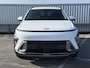 Hyundai Kona 1.6 GDI HEV Comfort Plus / €4.000,- Voordeel / Elektrische Achterklep / Stoel Verwarming V+A / Stuur Verwarming / Keyless / Adaptive Cruise / Navigatie / Apple Carplay&Android Auto /