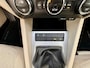 Skoda Octavia 1.2 TSI Greentech Elegance Businessline 5DRS NAVI KEYLES ECC STOELVERWARMING NAP GOED ONDERHOUDEN