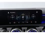 Mercedes-Benz A-klasse 180 Business Solution Luxury (SFEERVERLICHTING, TREKHAAK UITKLAPBAAR, STOELVERWARMING, 1e EIGENAAR, CAMERA)