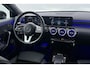 Mercedes-Benz A-klasse 180 Business Solution Luxury (SFEERVERLICHTING, TREKHAAK UITKLAPBAAR, STOELVERWARMING, 1e EIGENAAR, CAMERA)