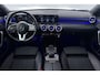 Mercedes-Benz A-klasse 180 Business Solution Luxury (SFEERVERLICHTING, TREKHAAK UITKLAPBAAR, STOELVERWARMING, 1e EIGENAAR, CAMERA)